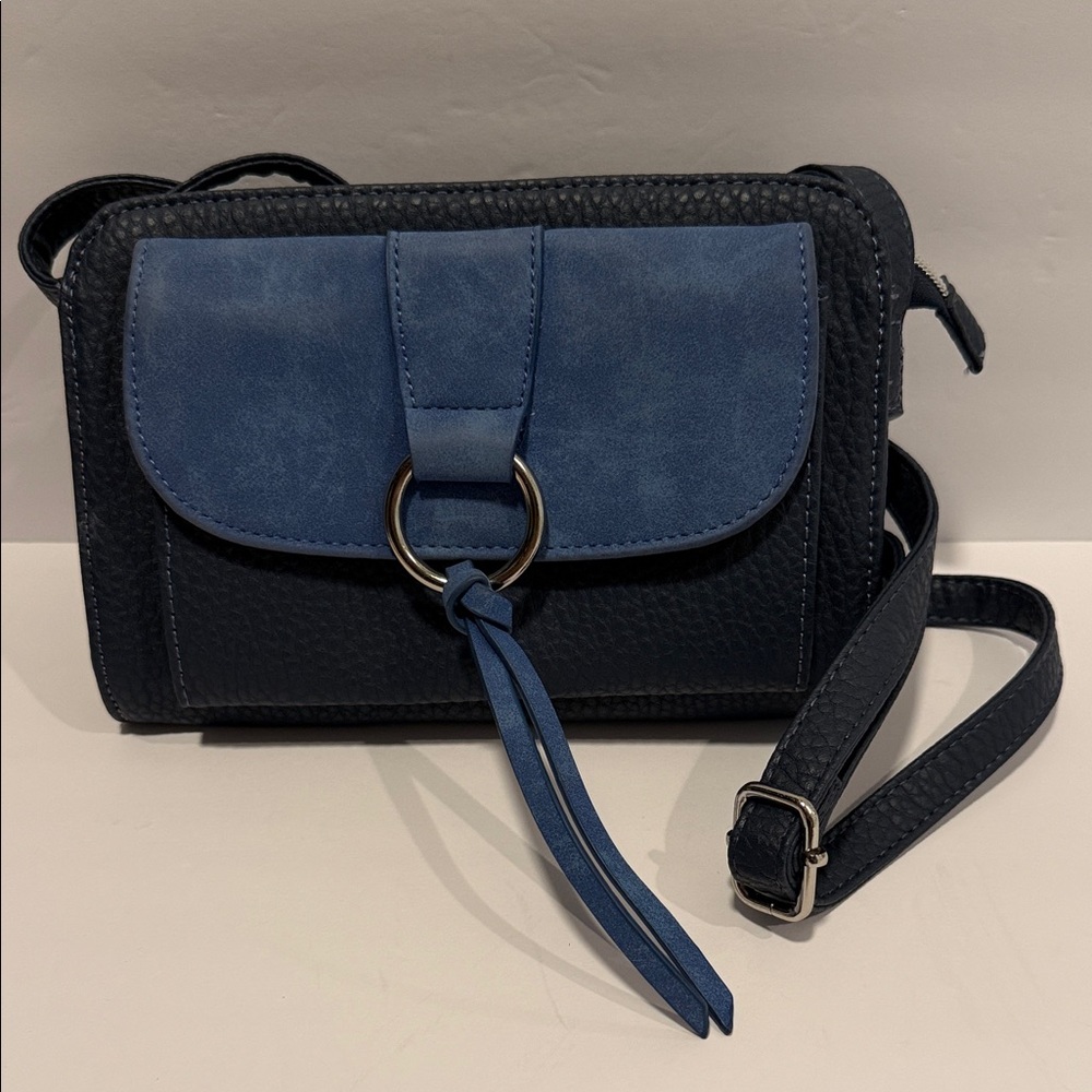 Chic Two-Tone Crossbody Bag